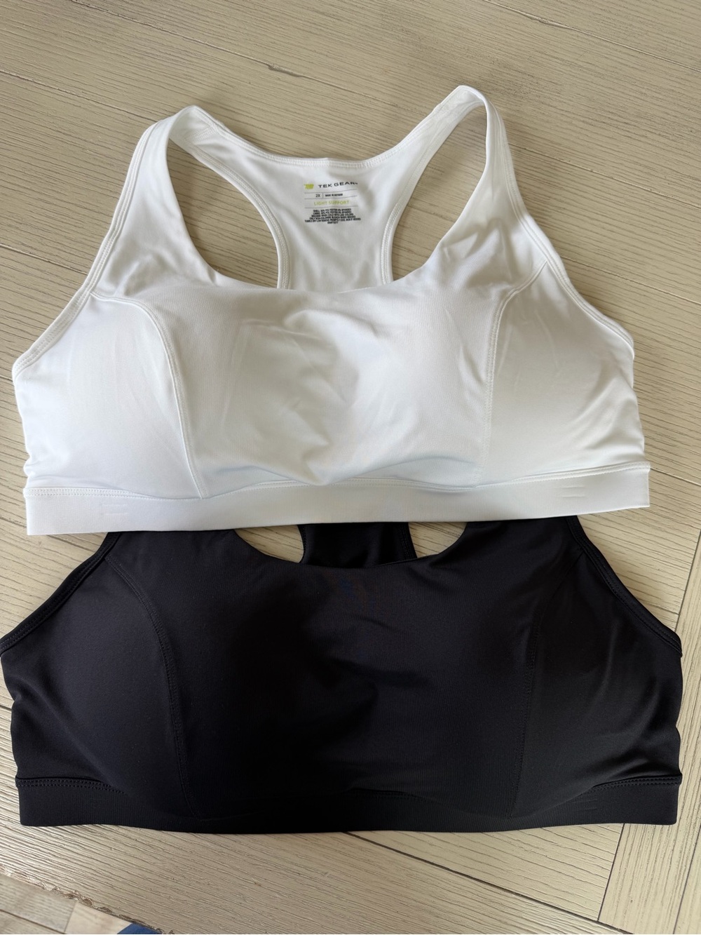 Women’s sports bras